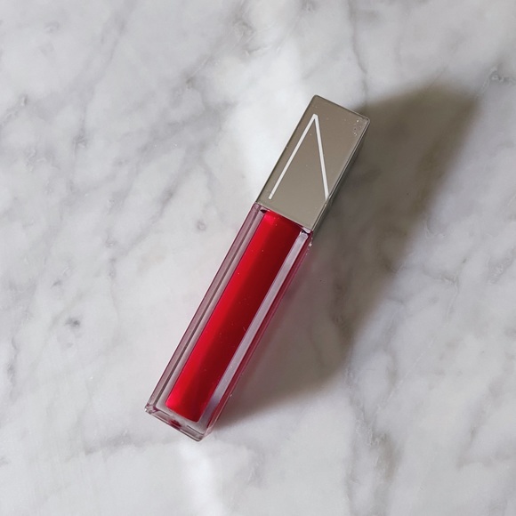NWOB NARS Full Vinyl Lip Lacquer - Red District - Picture 1 of 2